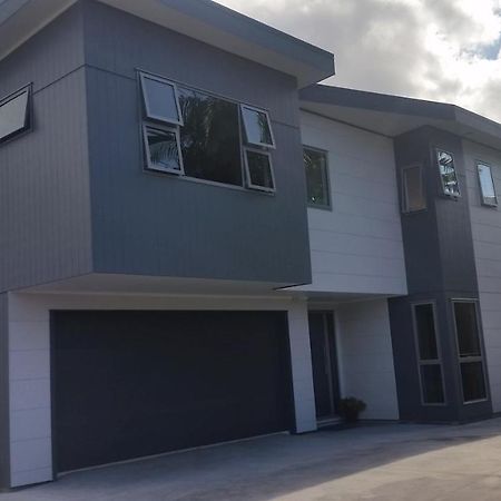 Edgehill - Semi Self-Contained Eco Friendly Home ตาอูรังกา ภายนอก รูปภาพ