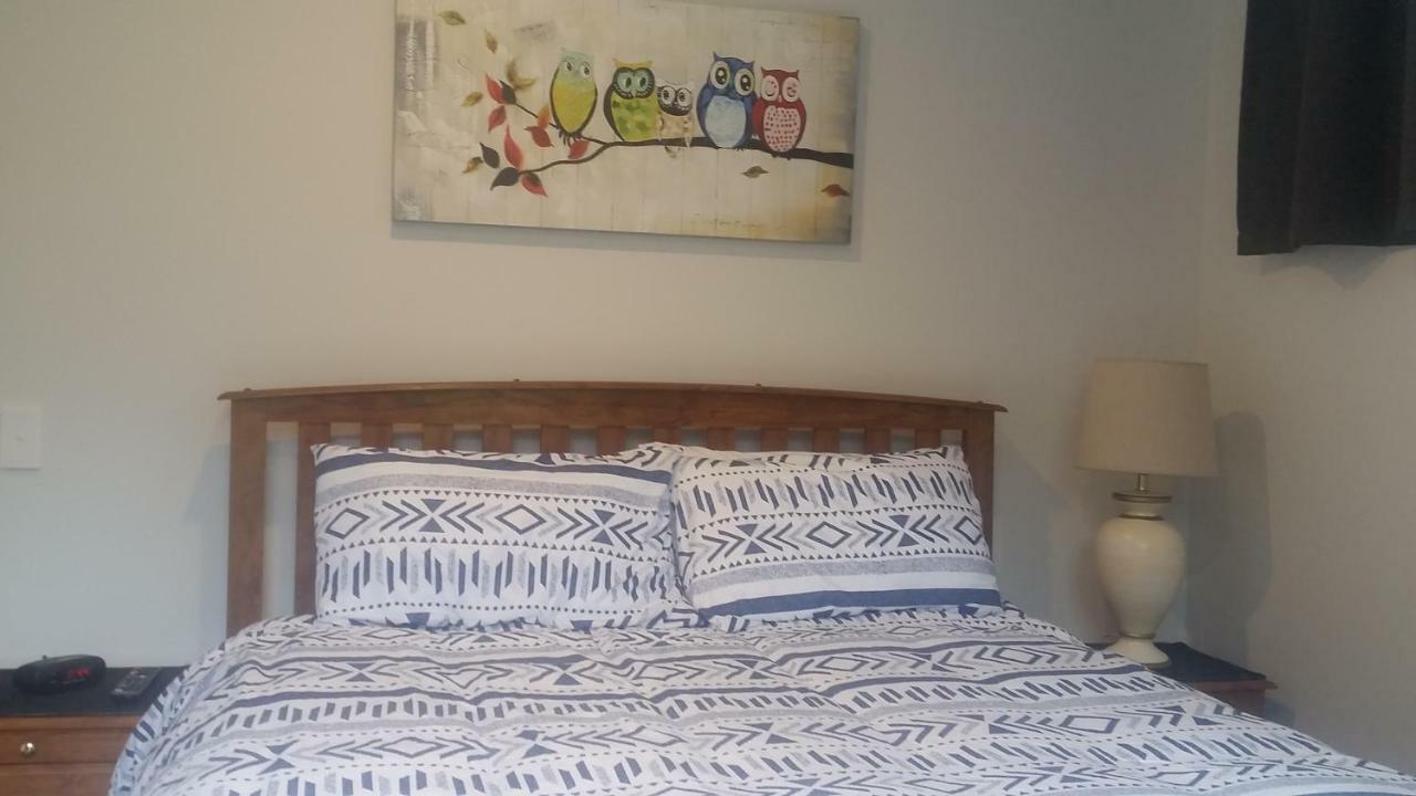 Edgehill - Semi Self-Contained Eco Friendly Home ตาอูรังกา ภายนอก รูปภาพ