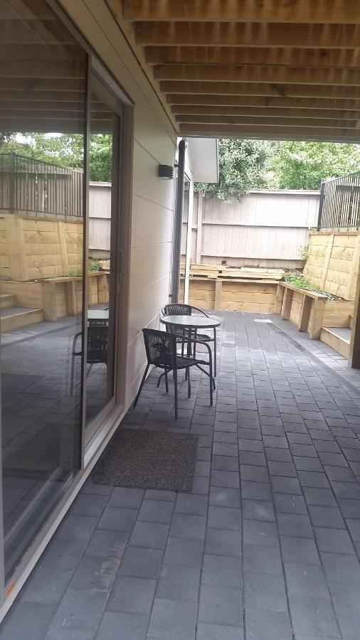 Edgehill - Semi Self-Contained Eco Friendly Home ตาอูรังกา ภายนอก รูปภาพ